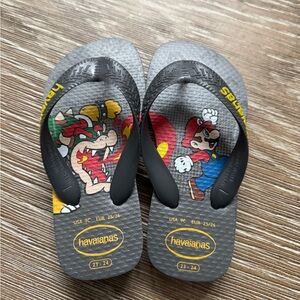 Havaianas size toddler 9 Super Mario Bowser BRAND NEW